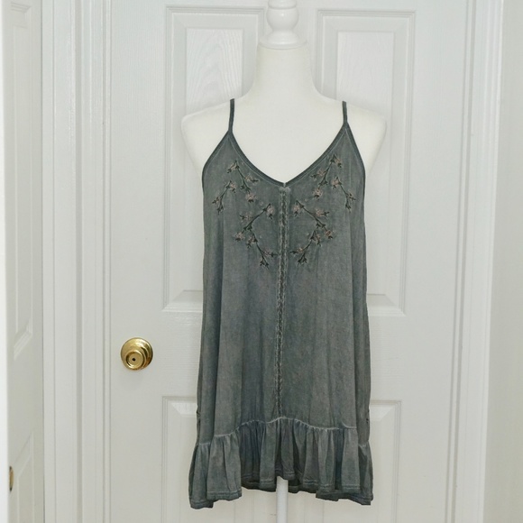 POL Tops - POL Gray Floral Bohemian Tie Back Tank Top (S)